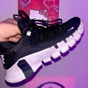 NIKE Metcon 4 size 6W